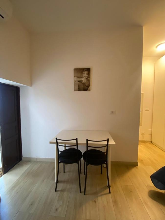 Ferienwohnung Mini Loft - Bari Centro - A Due Passi Dal Mare Exterior foto