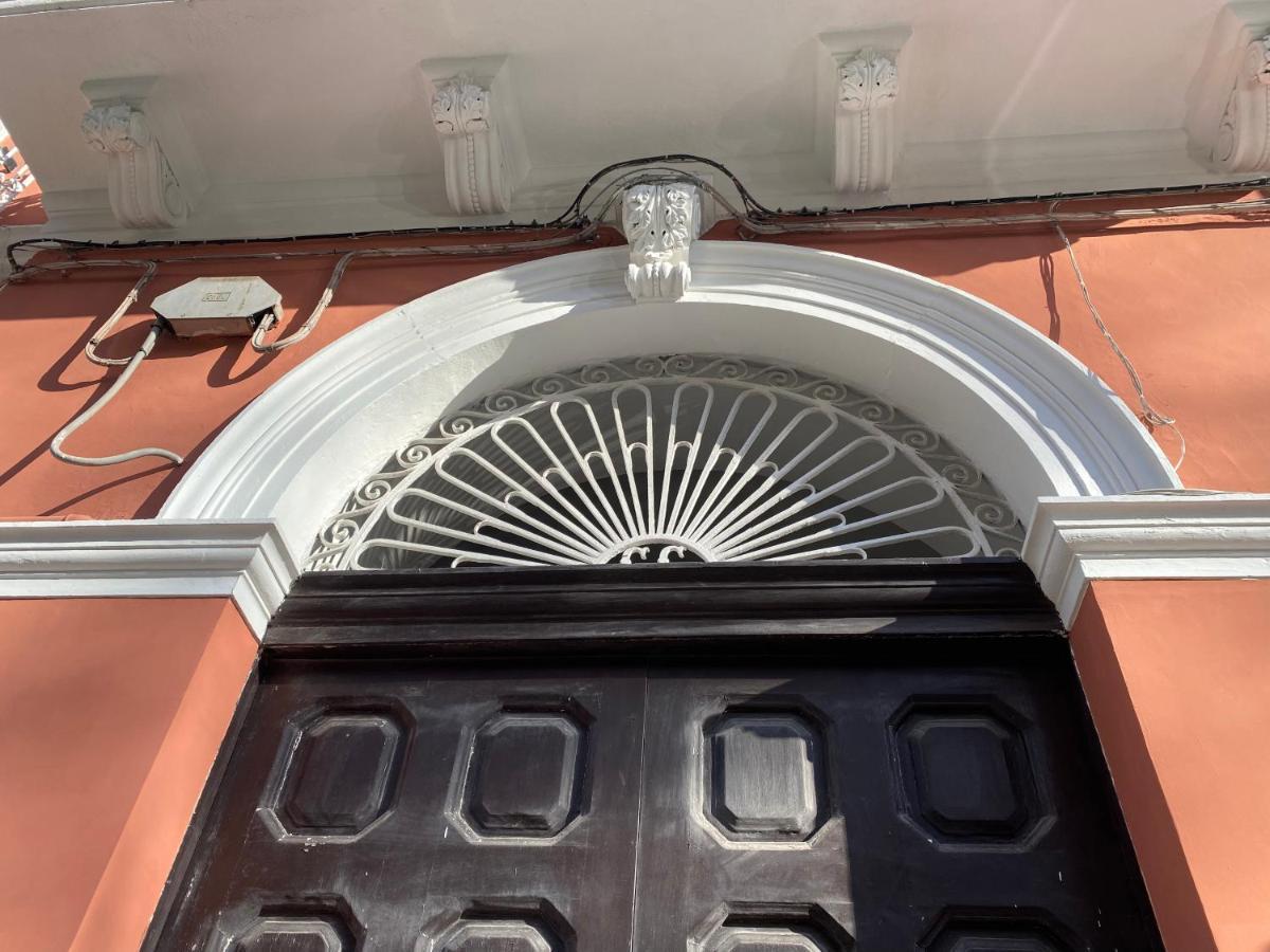 Ferienwohnung Mini Loft - Bari Centro - A Due Passi Dal Mare Exterior foto